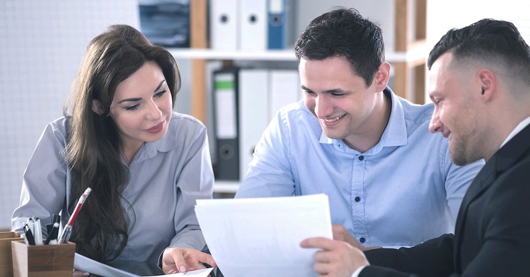 empresarios en reunión